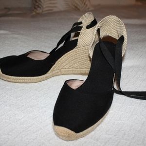 Shoes. Hight sandals